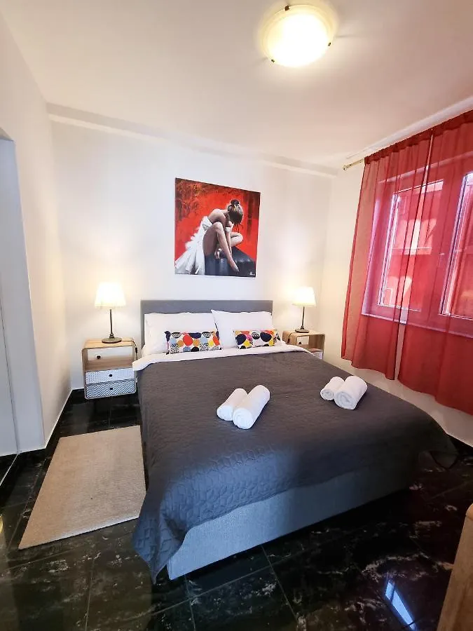 Apartments Paradiso